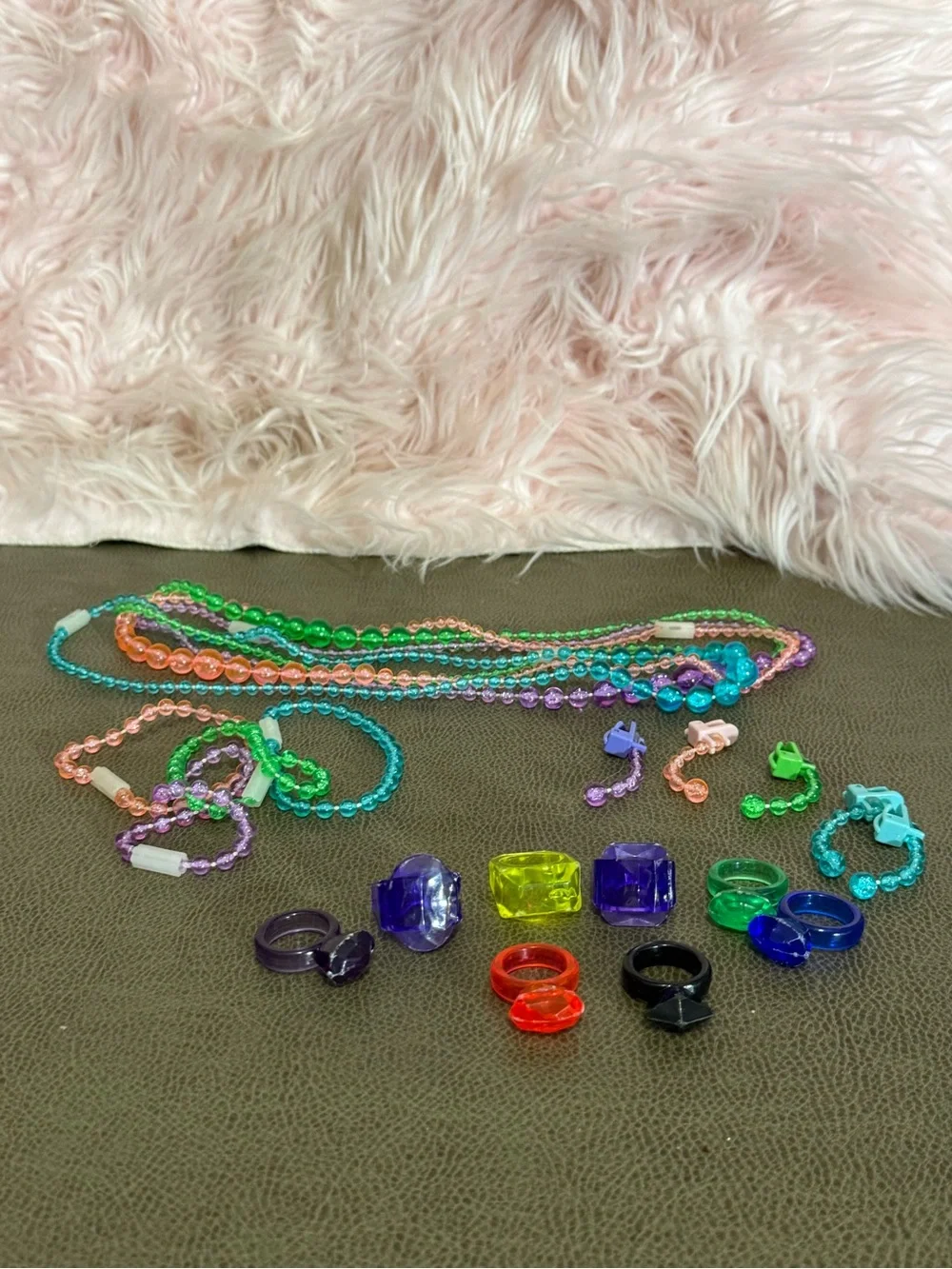 Pretty pretty princess board game Vinatge replacement jewelry pieces